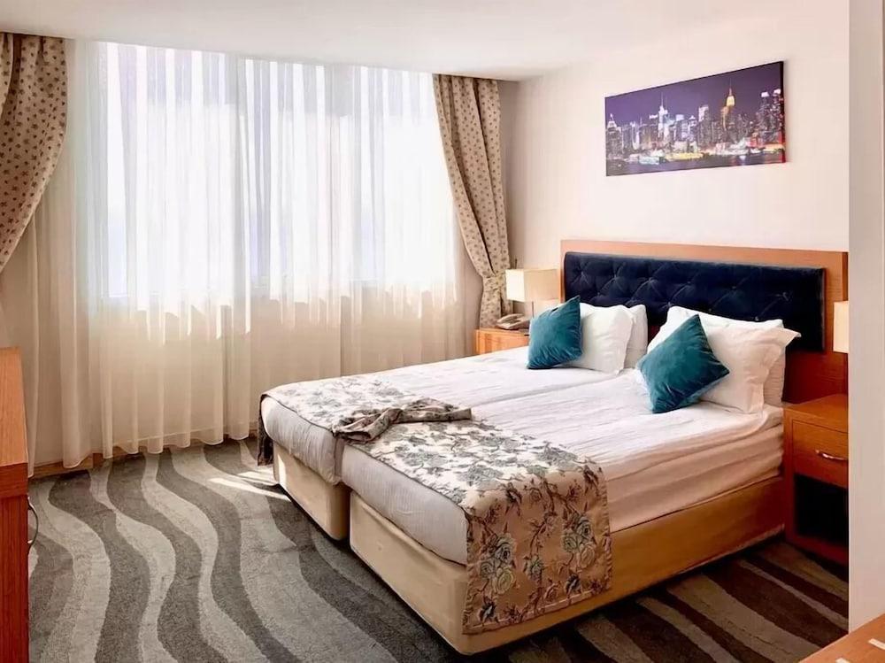 Durusu Suites Antalya Bagian luar foto